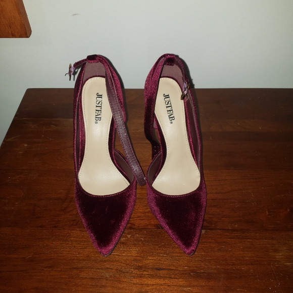 Wanda pumps in Burgundy - Picture 2 of 8